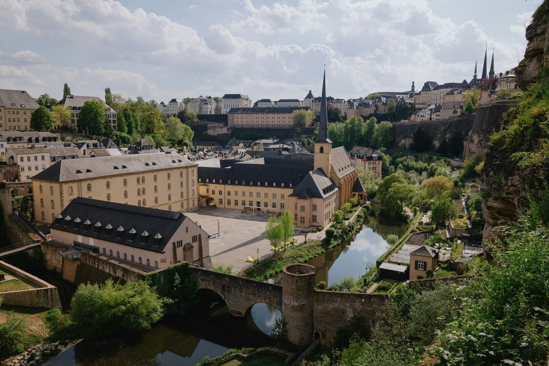 Luxembourg Offshore (Holding) Company